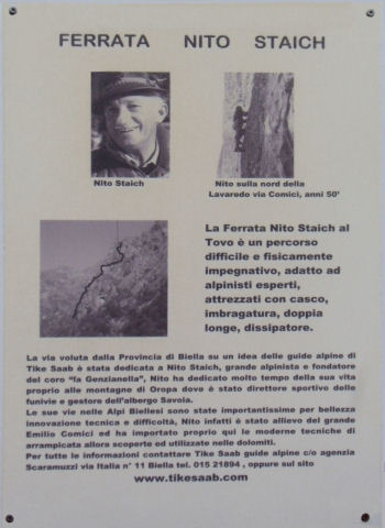 Particolare del pannello dedicato a Nito Staich a inizio pietraia sotto la ferrata (56121 bytes)